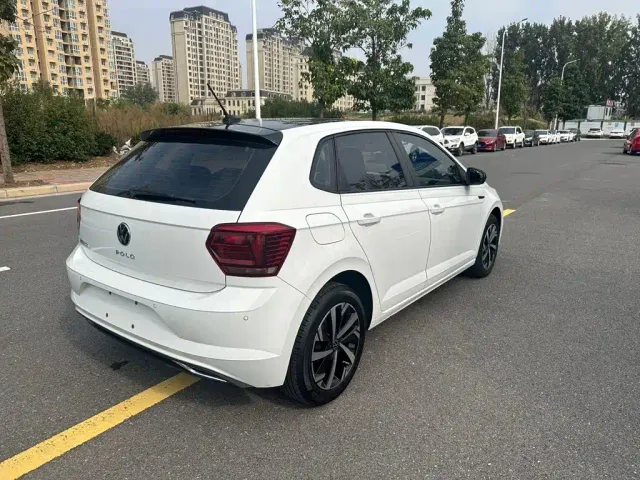 Volkswagen Polo — Фото автомобиля 13