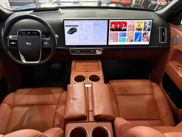 Li Auto L8 — Фото автомобиля 7