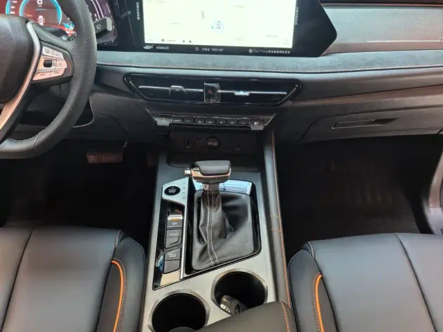 Changan X7 Plus — Фото автомобиля 12