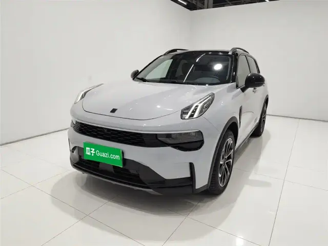 Фотография автомобиля — Lynk & Co 01