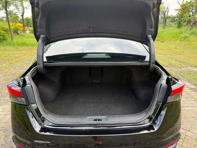 Nissan Teana — Фото автомобиля 7