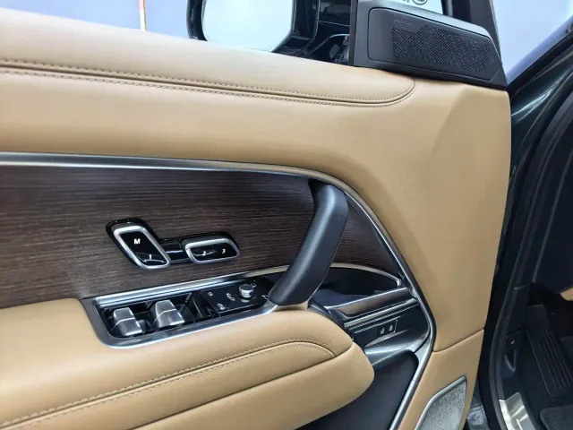 Land Rover Range Rover — Фото автомобиля 6
