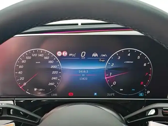 Mercedes-Benz E-Class — Фото автомобиля 14