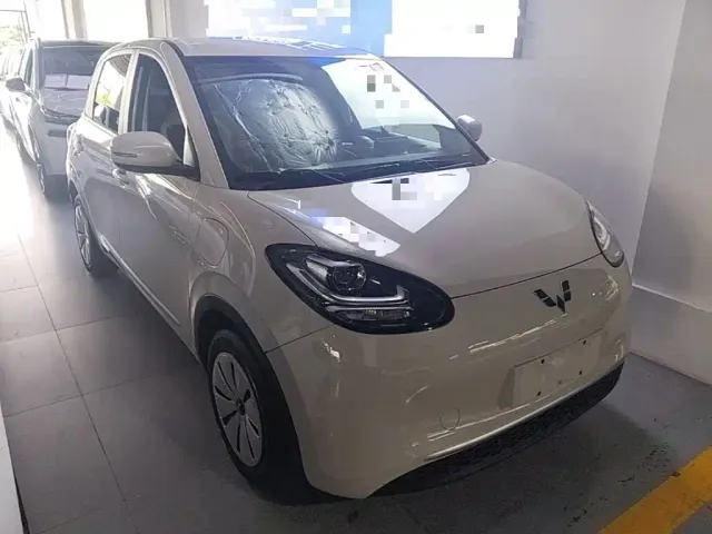 Wuling Bingo — Фото автомобиля 3
