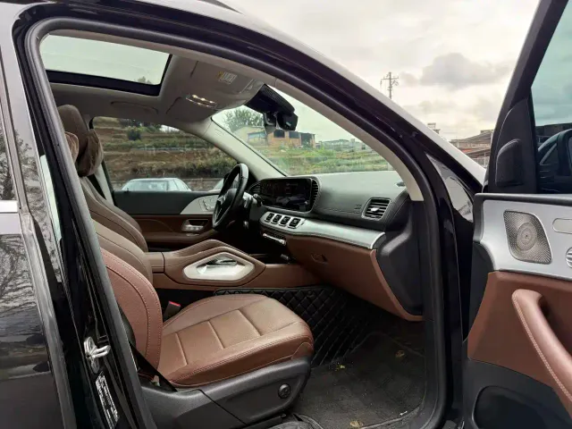 Mercedes-Benz GLS-Class — Фото автомобиля 8