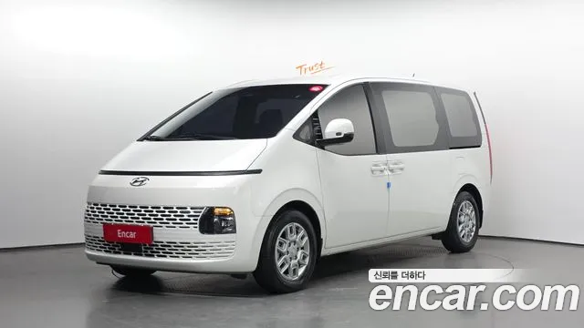 Фотография автомобиля — Hyundai Staria
