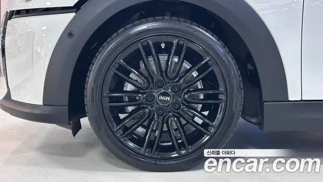 MINI Cooper — Фото автомобиля 5