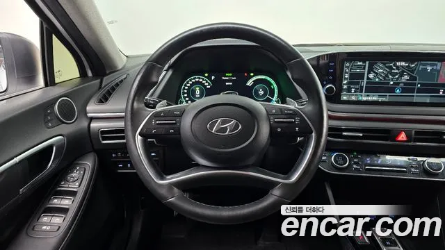 Hyundai Sonata — Фото автомобиля 10