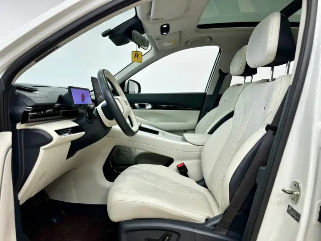 Geely Galaxy E5 — Фото автомобиля 9