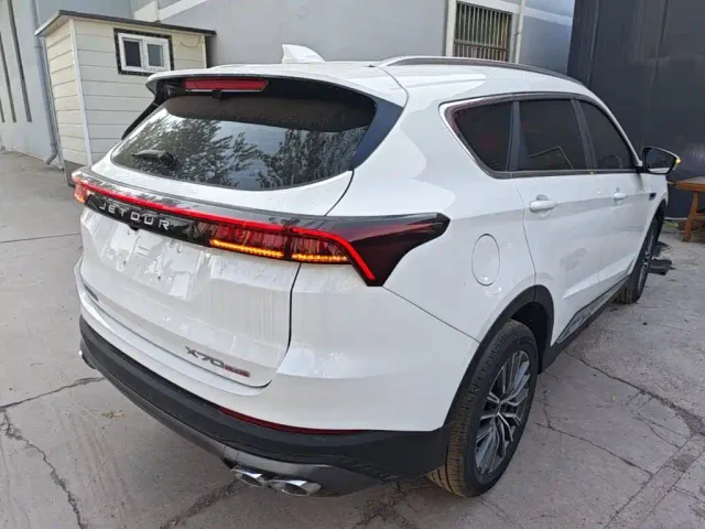 Jetour X70 Plus — Фото автомобиля 6