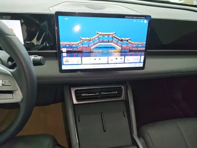 BYD Qin L — Фото автомобиля 12