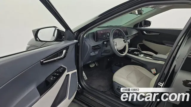 Kia EV6 — Фото автомобиля 15