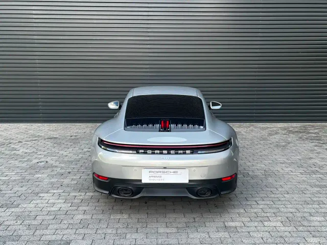 Porsche 911 — Фото автомобиля 9