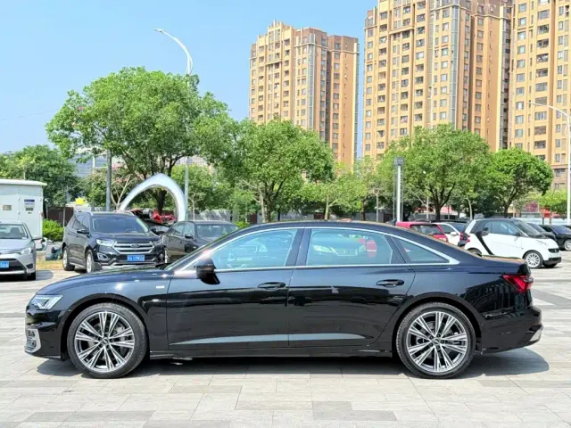 Audi A6L — Фото автомобиля 5