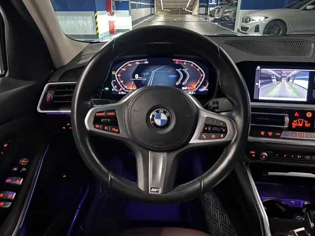BMW 3 Series — Фото автомобиля 9