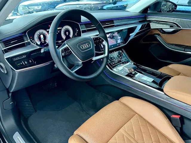 Audi A8 — Фото автомобиля 7