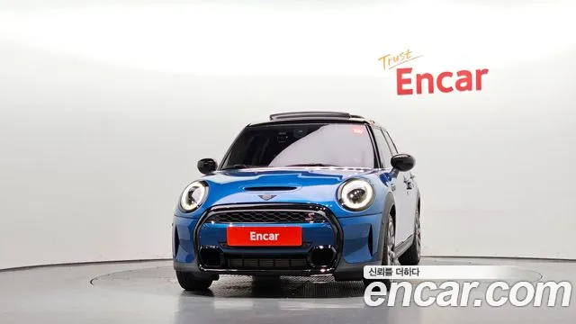 MINI Cooper — Фото автомобиля 3