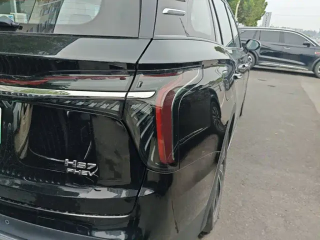 Hongqi HS7 PHEV — Фото автомобиля 7