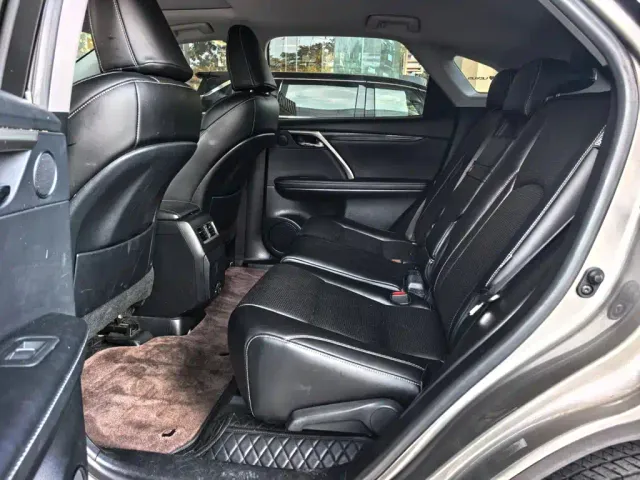 Lexus RX — Фото автомобиля 7