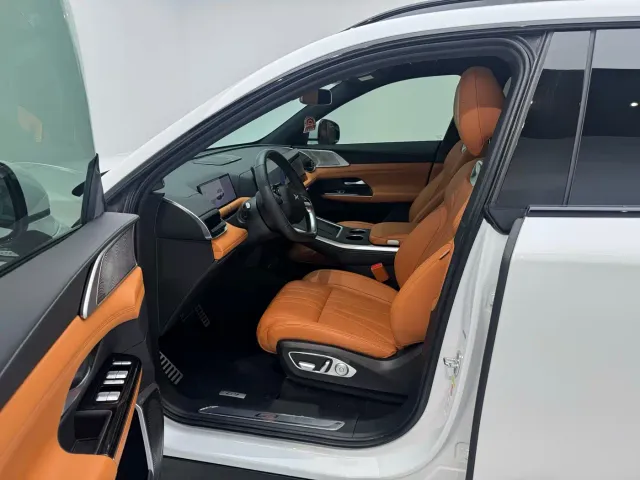 Xpeng G9 — Фото автомобиля 4
