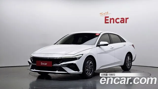 Фотография автомобиля — Hyundai Avante CN7