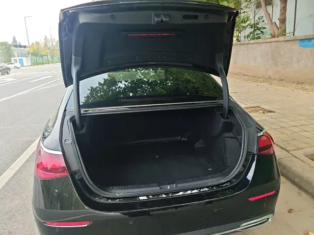 Mercedes-Benz Mercedes-Benz E-Class 2025 Facelift E 260 L — Фото автомобиля 18