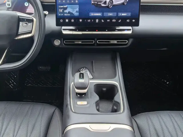 Changan Eado — Фото автомобиля 6