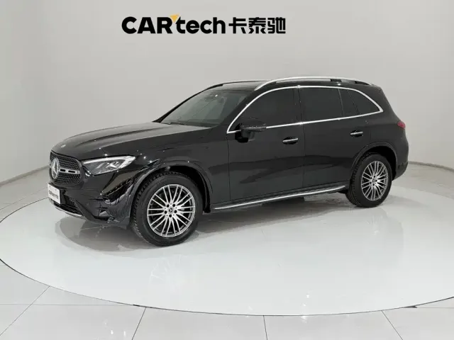 Фотография автомобиля — Mercedes-Benz GLC-Class