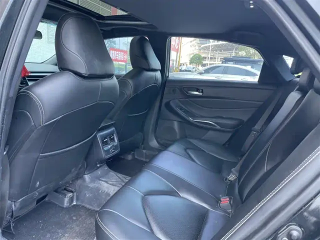 Toyota Avalon — Фото автомобиля 6