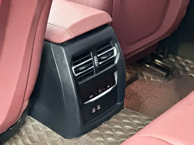 BMW 3 Series — Фото автомобиля 9