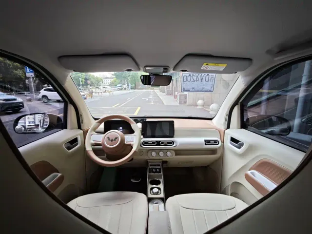 Wuling Hongguang Mini EV — Фото автомобиля 6