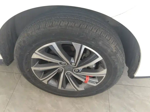 Geely Vision X6 — Фото автомобиля 6