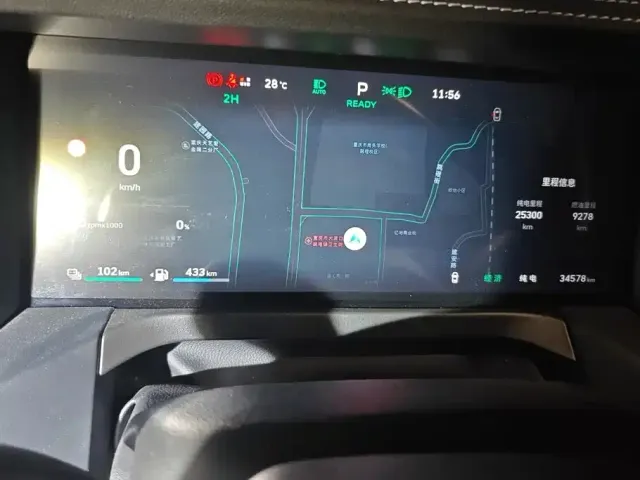 Tank Tank 300 New Energy 2025 Hi4-T — Фото автомобиля 14