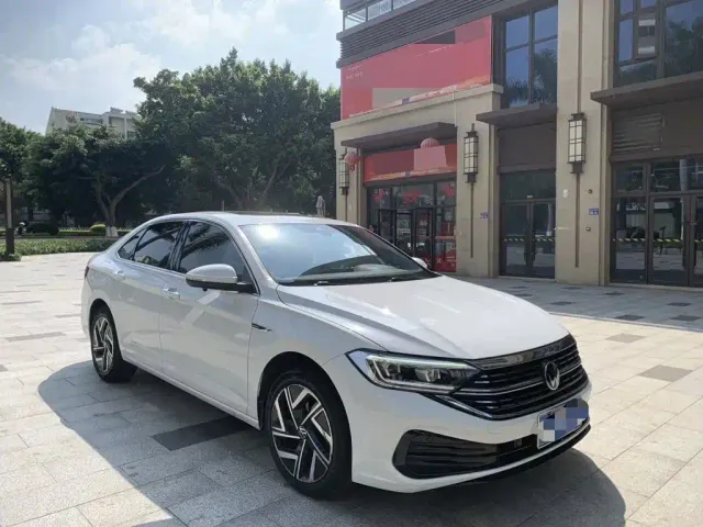 Volkswagen Sagitar — Фото автомобиля 3