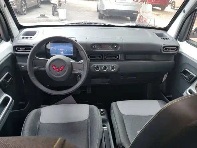Wuling Zhiguang NEV — Фото автомобиля 9