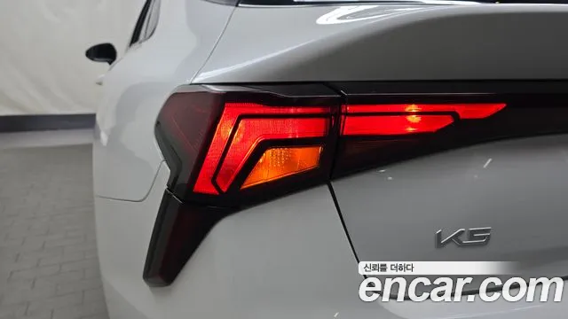 Kia K5 Новый K5 3 поколение 2.0 LPi(Для проката) — Фото автомобиля 23