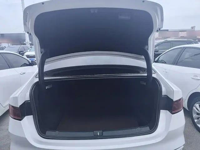 BYD Qin PLUS — Фото автомобиля 18