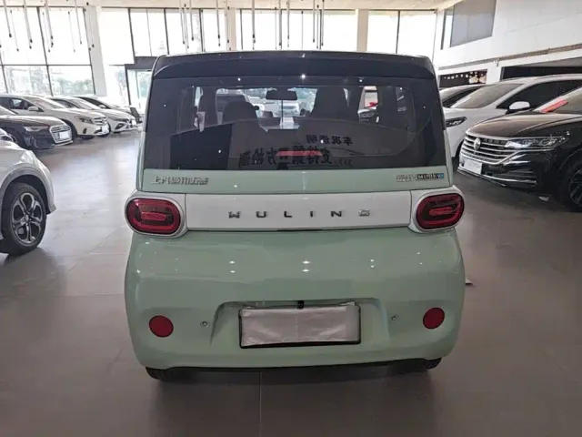 Wuling Hongguang Mini EV — Фото автомобиля 5