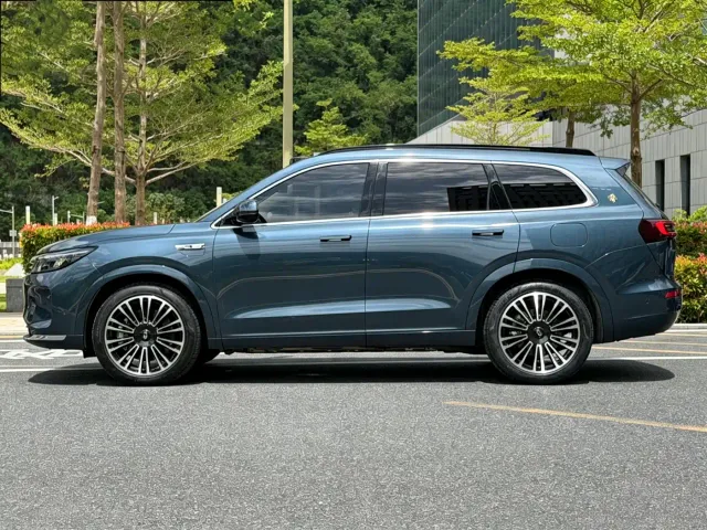 Aito M7 — Фото автомобиля 3