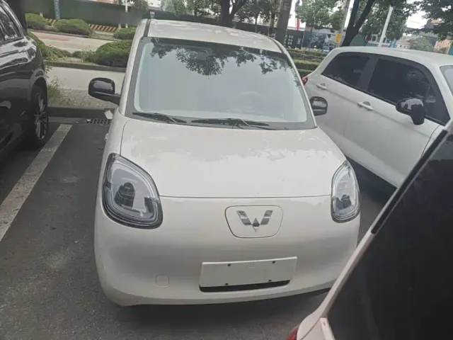 Wuling Hongguang Mini EV — Фото автомобиля 2