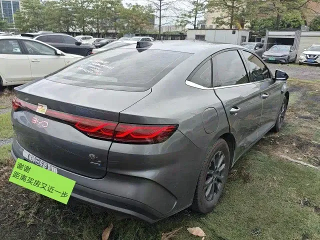 BYD Qin L — Фото автомобиля 5