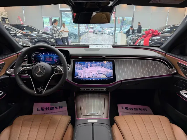 Mercedes-Benz E-Class — Фото автомобиля 9