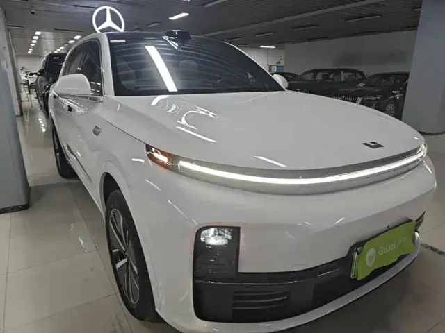 Li Auto L7 — Фото автомобиля 3
