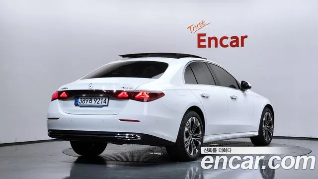 Mercedes-Benz E-Class W214 — Фото автомобиля 2