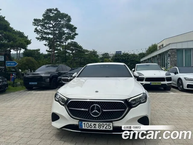 Mercedes-Benz E-Class — Фото автомобиля 5
