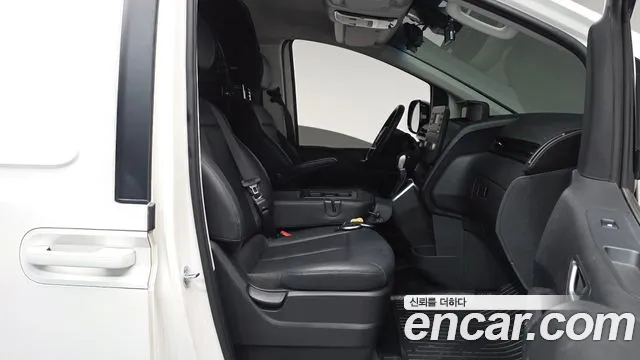 Hyundai Staria Staria Карго 3 места — Фото автомобиля 12
