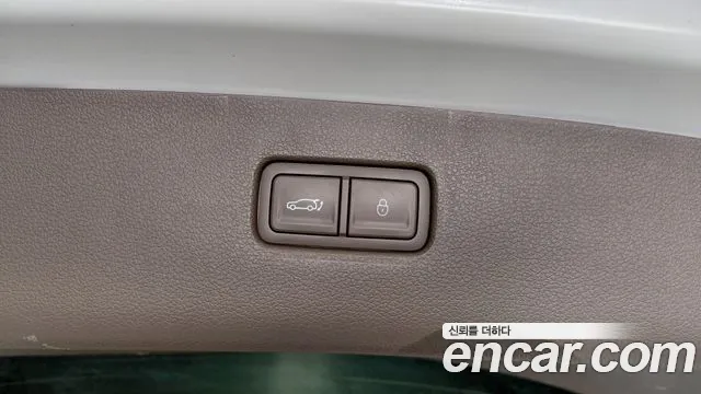 Genesis GV80 — Фото автомобиля 24