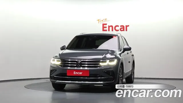 Volkswagen Tiguan — Фото автомобиля 3
