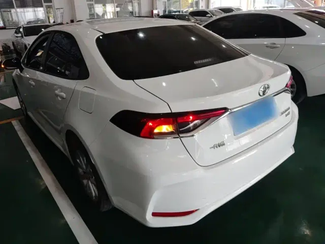 Toyota Corolla — Фото автомобиля 4