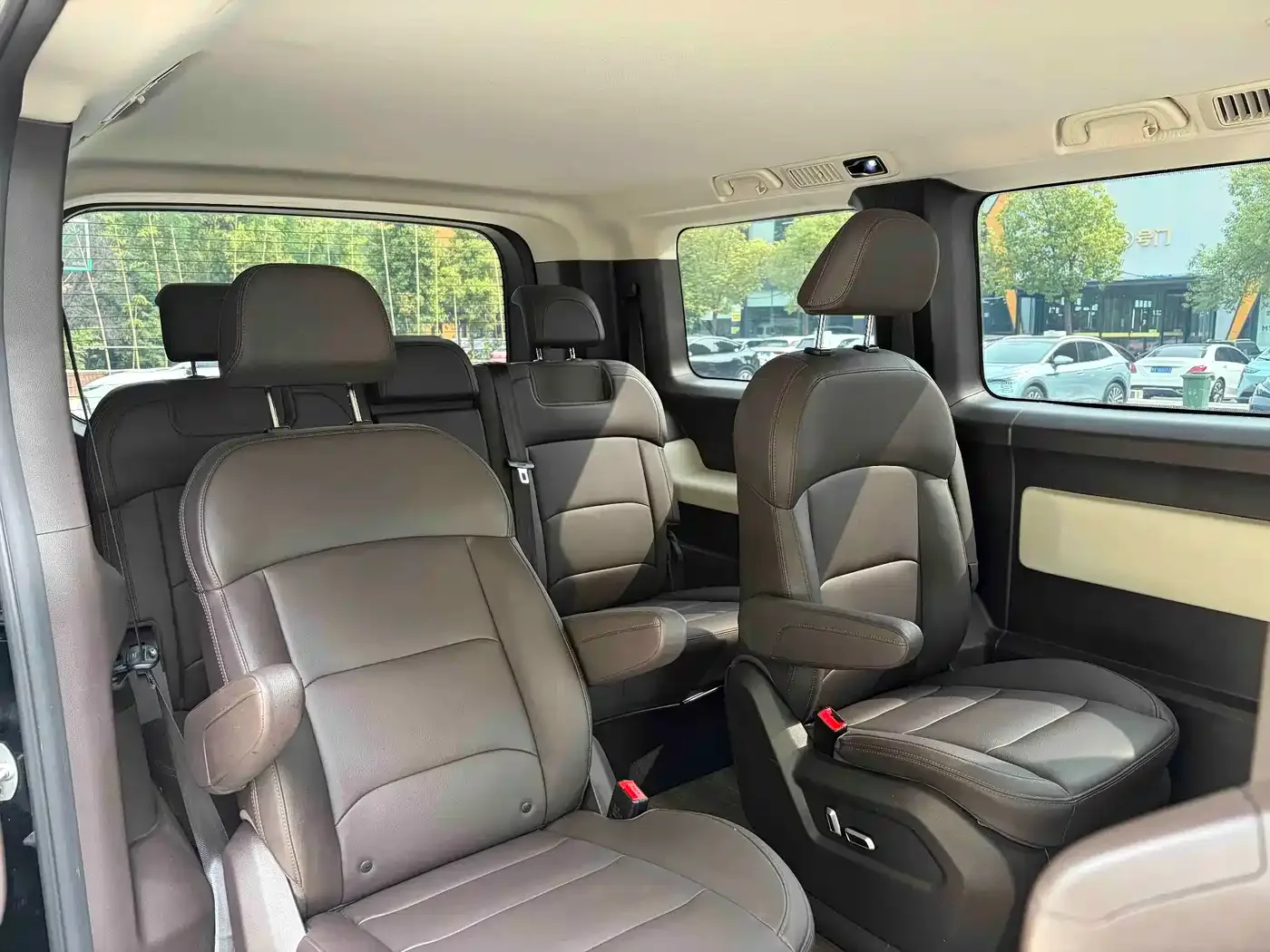 Yuan Cheng Geely Xingfu 2024 Fortune Edition 68.03kWh (Complete Vehicle) 7-Seater — Фото автомобиля 12